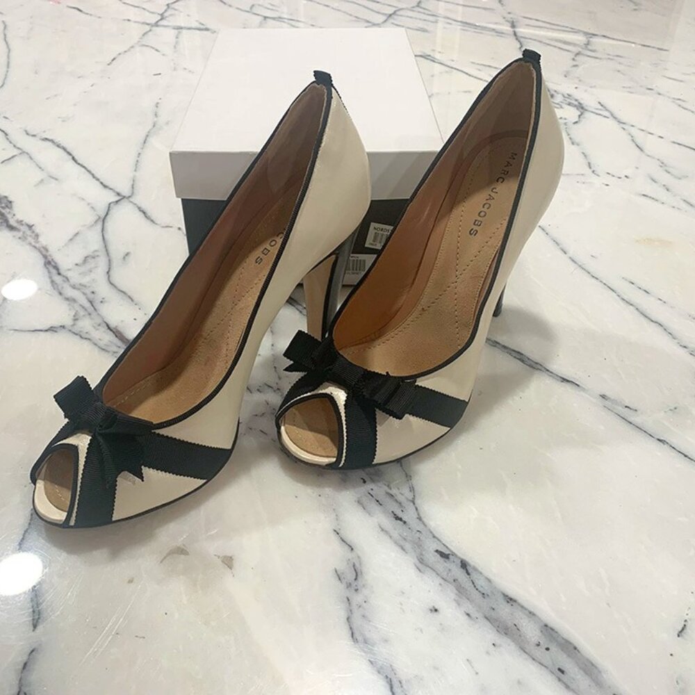 NIB Vintage Marc Jacobs Peep-Toe Heels - Size EU 40 / US 10